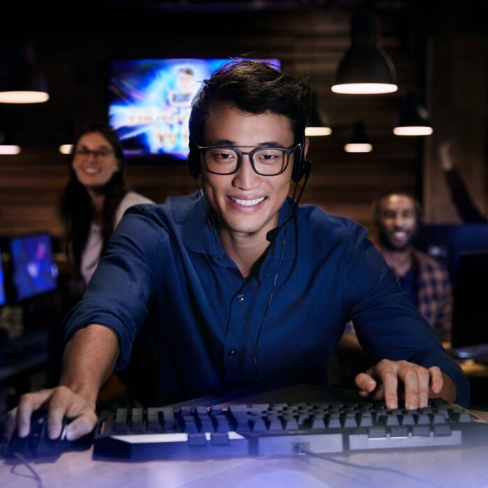 Tròng Kính Eyezen Blue UV Capture - Essilor Pháp