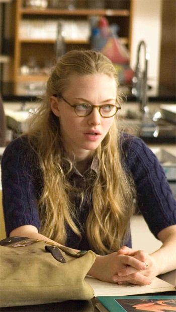amanda seyfries glasses style 1 4