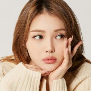 người có mắt sâu
