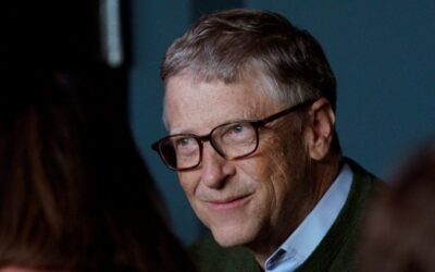 Bill Gates đeo mắt kính