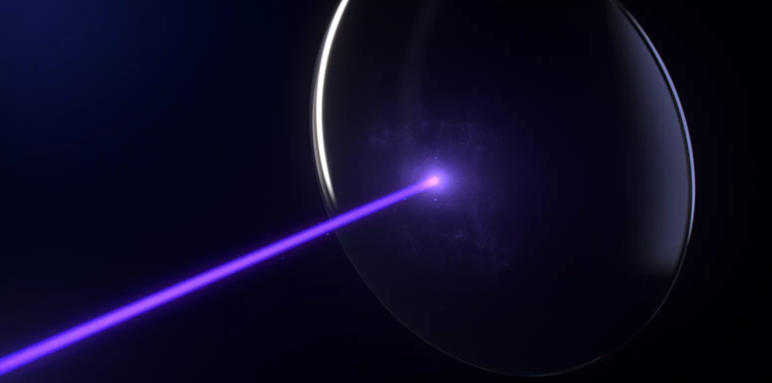 tròng kính Essilor chống ánh sáng xanh