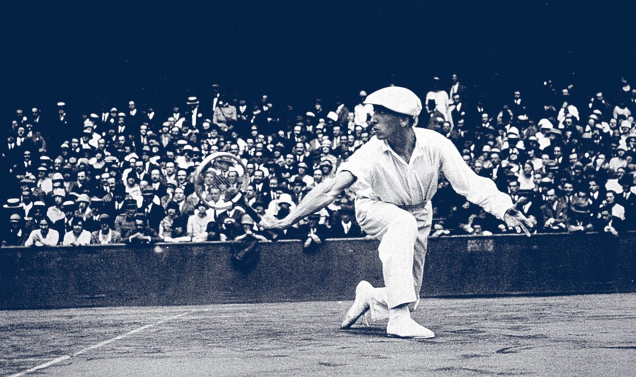 Lịch sử Lacoste: Rene Lacoste đang chơi quần vợt